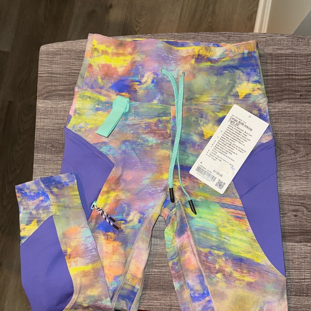 Lululemon Cargo Hiking Tight 25”